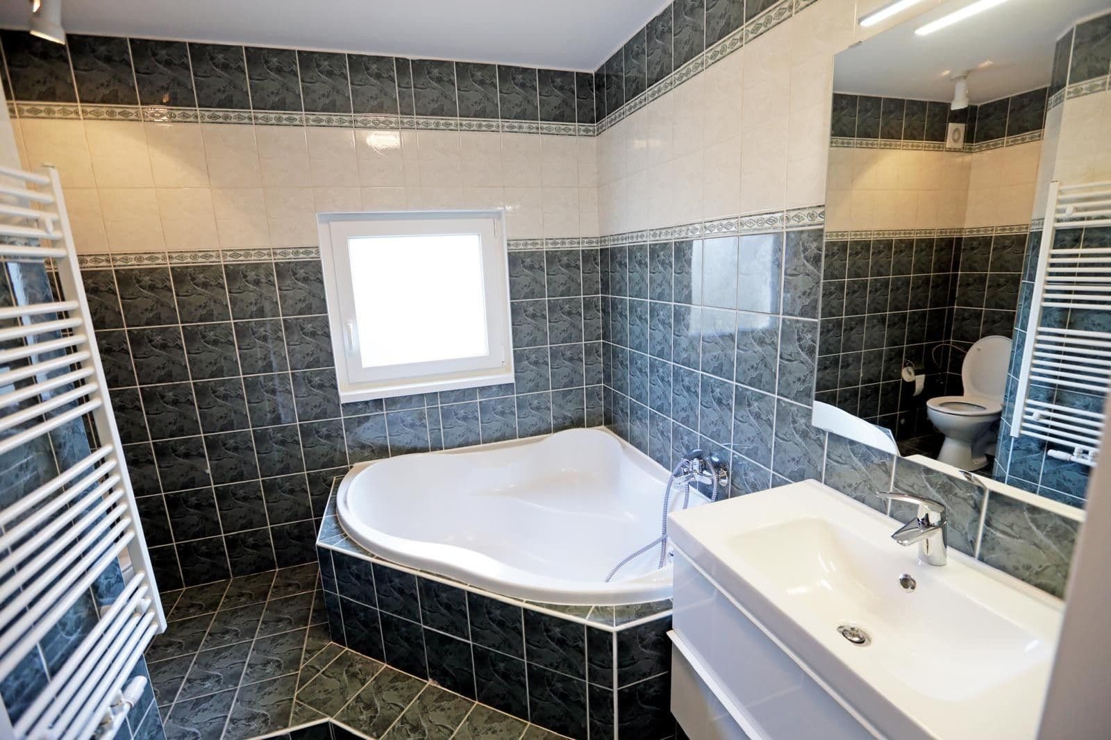 2 bedroom with open-plan kitchen flat to rent, 75 m², Na Šmukýřce, Prague, Prague 2 bedroom with open-plan kitchen flat to rent, 75 m², Na Šmukýřce, Prague, Prague