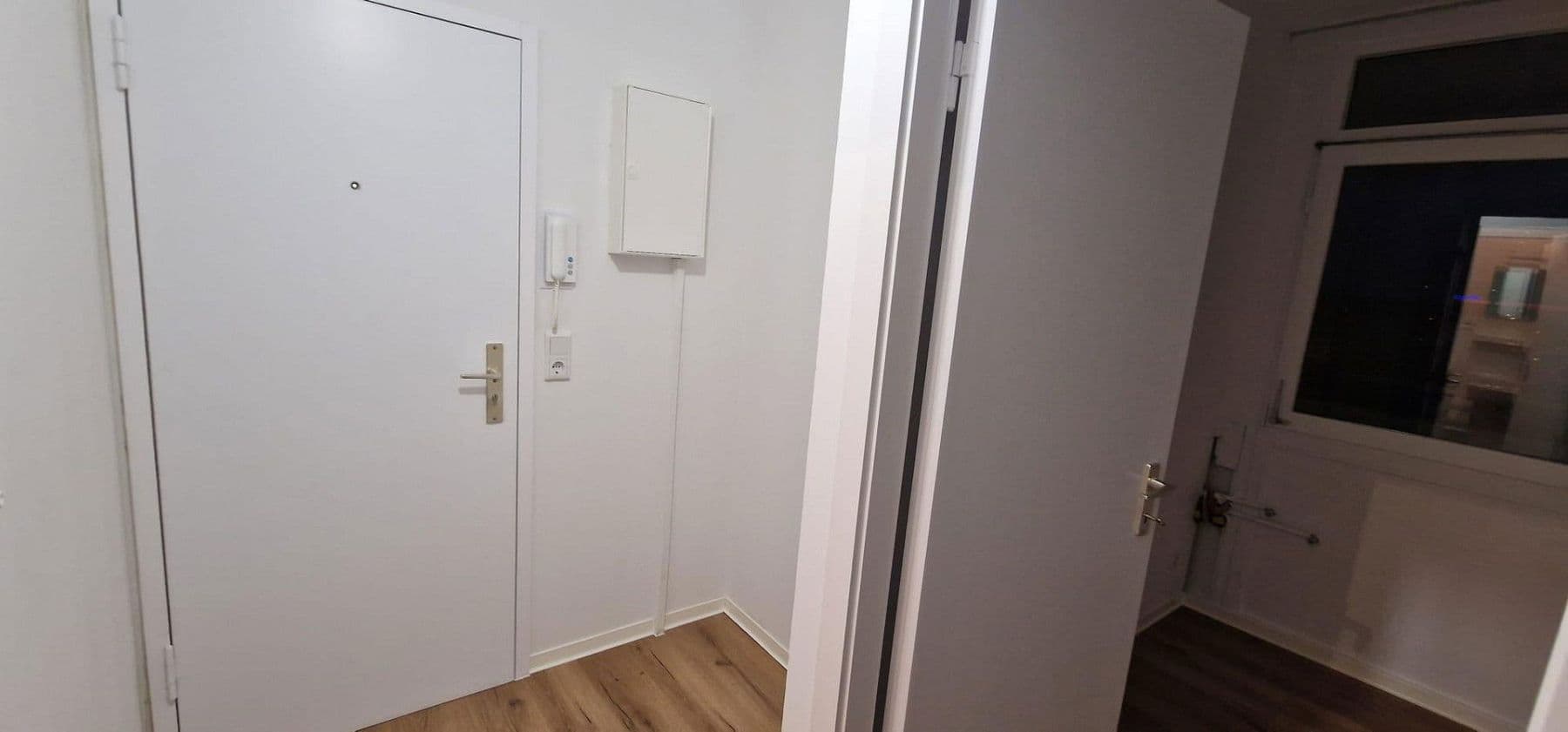 1 bedroom flat to rent, 38 m², Im Mainfeld 42, Frankfurt, Hesse 1 bedroom flat to rent, 38 m², Im Mainfeld 42, Frankfurt, Hesse