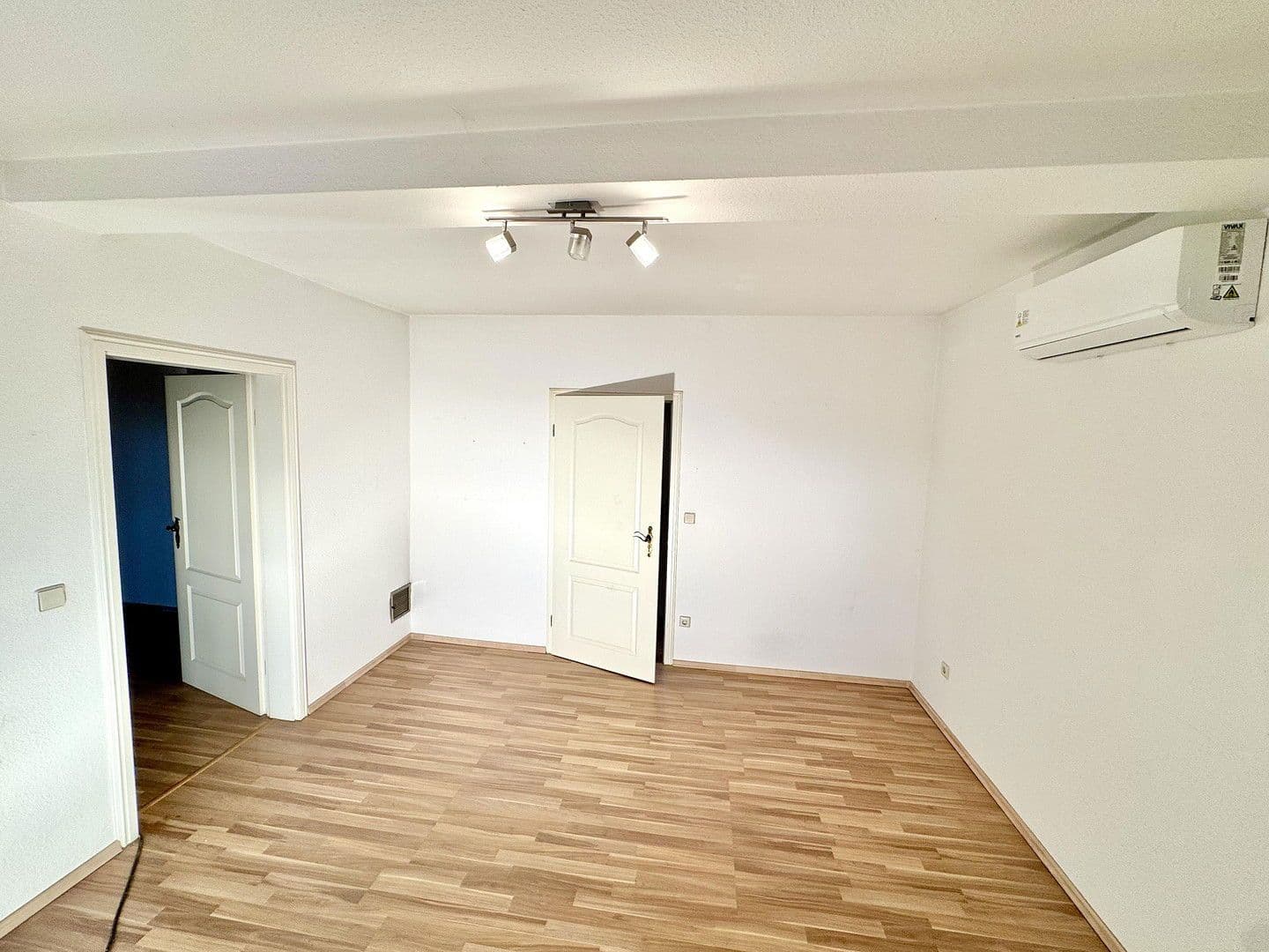 house for sale, 130 m², Reilingen, Baden-Württemberg house for sale, 130 m², Reilingen, Baden-Württemberg