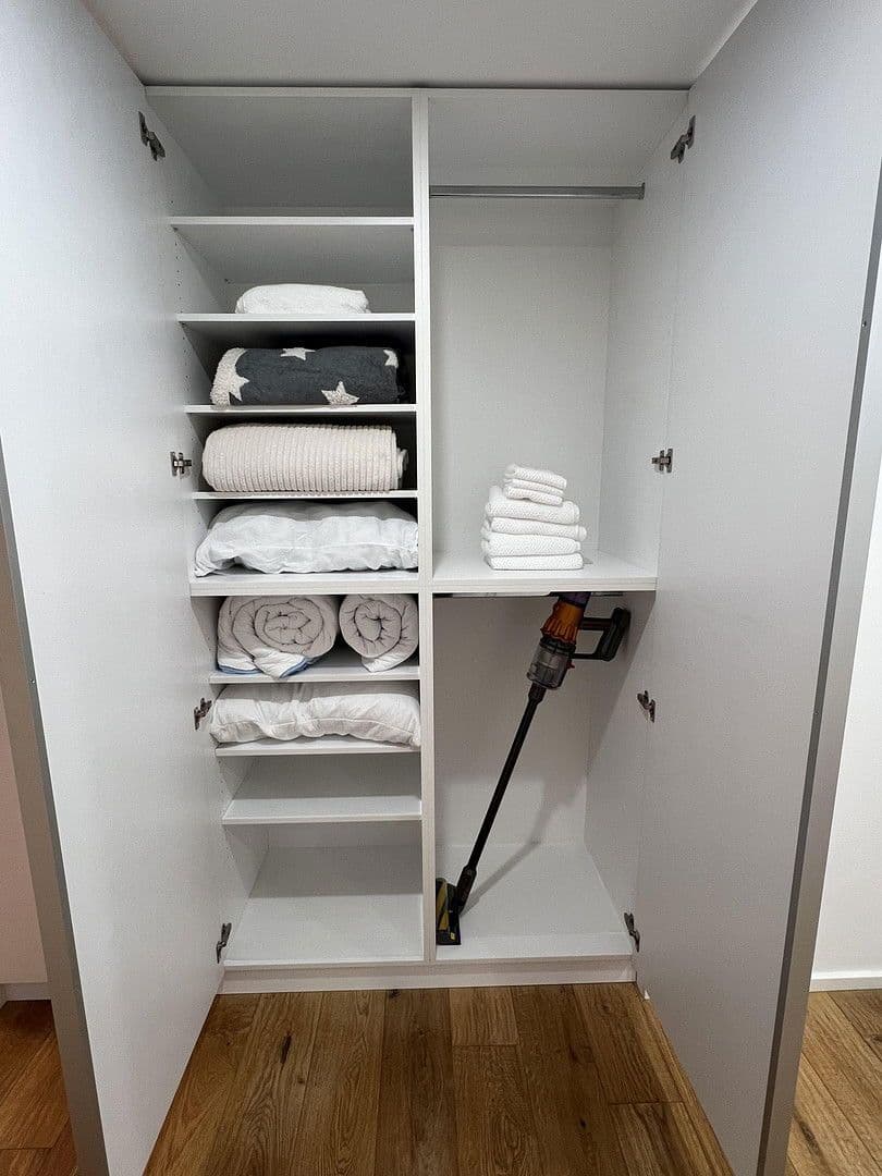 2 bedroom flat to rent, 95 m², Rubensstraße 12, Düsseldorf, North Rhine-Westphalia 2 bedroom flat to rent, 95 m², Rubensstraße 12, Düsseldorf, North Rhine-Westphalia