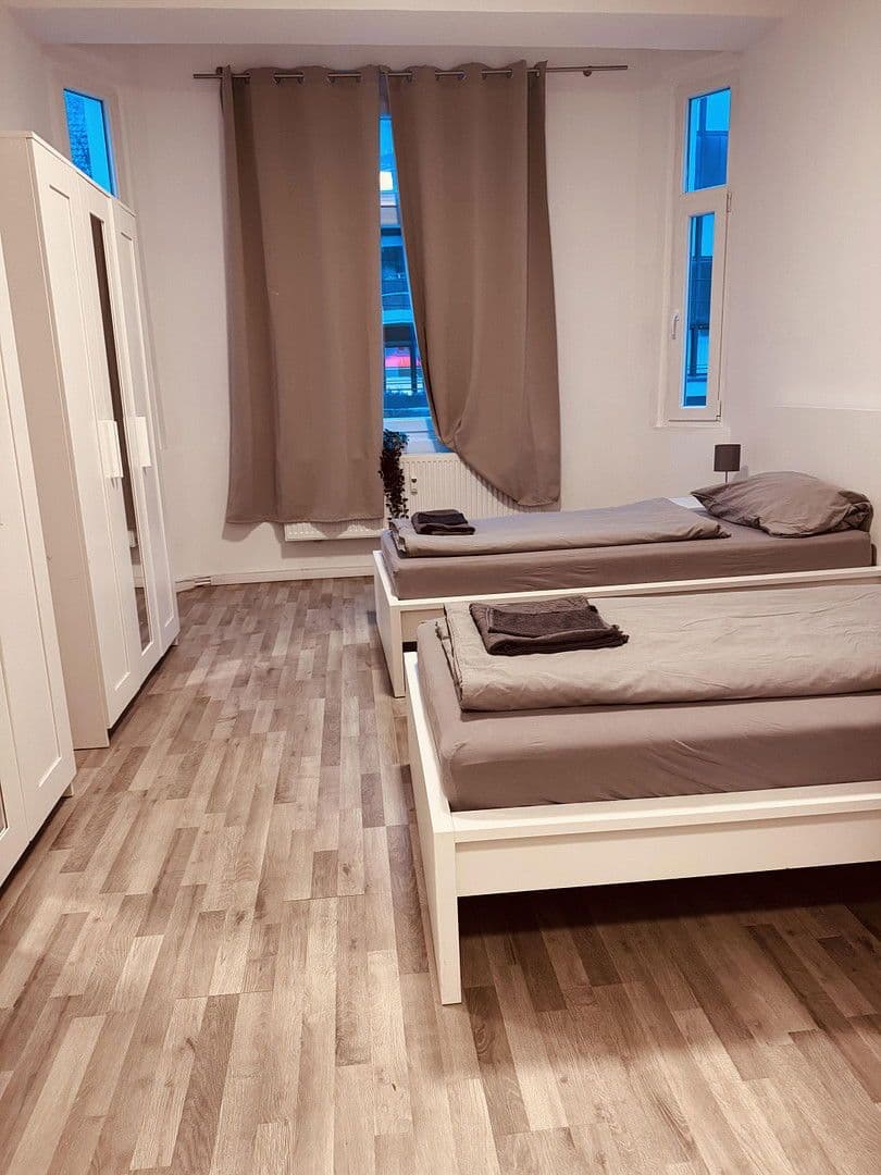 house for sale, 328 m², Essen Frohnhausen, North Rhine-Westphalia house for sale, 328 m², Essen Frohnhausen, North Rhine-Westphalia