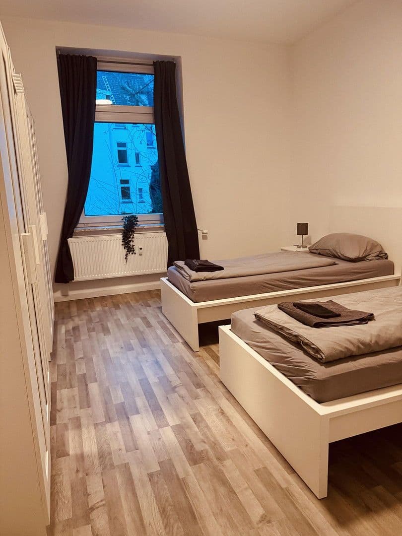 house for sale, 328 m², Essen Frohnhausen, North Rhine-Westphalia house for sale, 328 m², Essen Frohnhausen, North Rhine-Westphalia