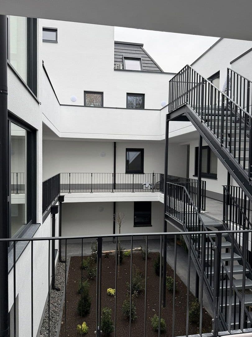 2 bedroom flat to rent, 82 m², Hauptstraße 2, Siegburg, North Rhine-Westphalia 2 bedroom flat to rent, 82 m², Hauptstraße 2, Siegburg, North Rhine-Westphalia