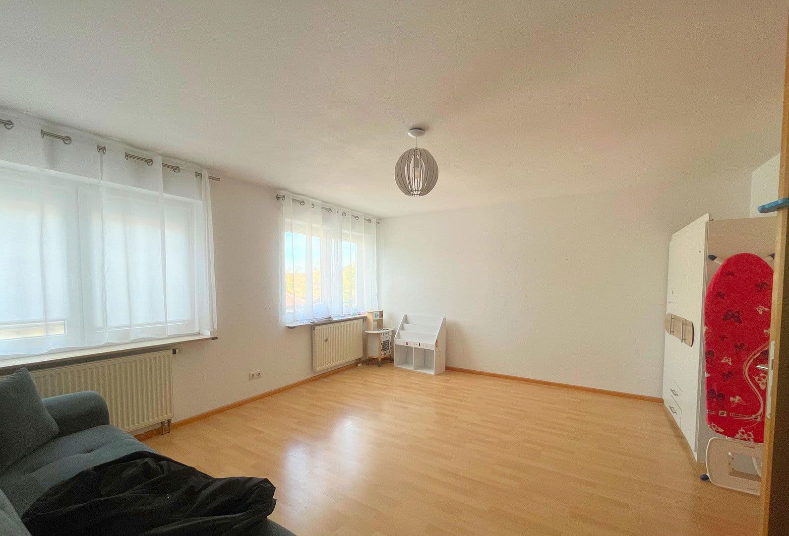 2 bedroom with open-plan kitchen flat to rent, 103 m², Pforzheim, Baden-Württemberg 2 bedroom with open-plan kitchen flat to rent, 103 m², Pforzheim, Baden-Württemberg