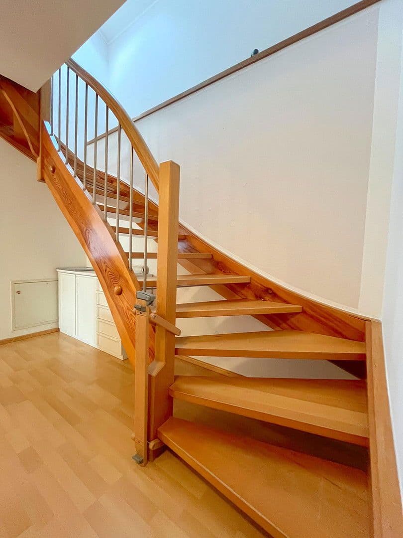 2 bedroom with open-plan kitchen flat to rent, 103 m², Pforzheim, Baden-Württemberg 2 bedroom with open-plan kitchen flat to rent, 103 m², Pforzheim, Baden-Württemberg