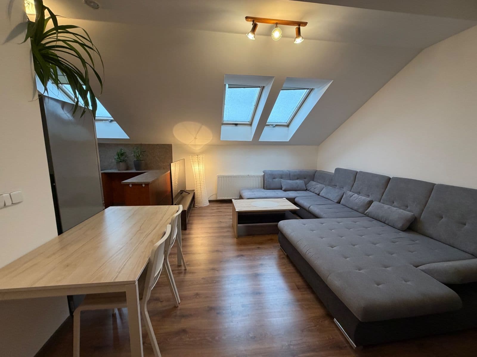 1 bedroom with open-plan kitchen flat for sale, 64 m², sídliště Nádražní, Slavkov u Brna, Jihomoravský Region 1 bedroom with open-plan kitchen flat for sale, 64 m², sídliště Nádražní, Slavkov u Brna, Jihomoravský Region