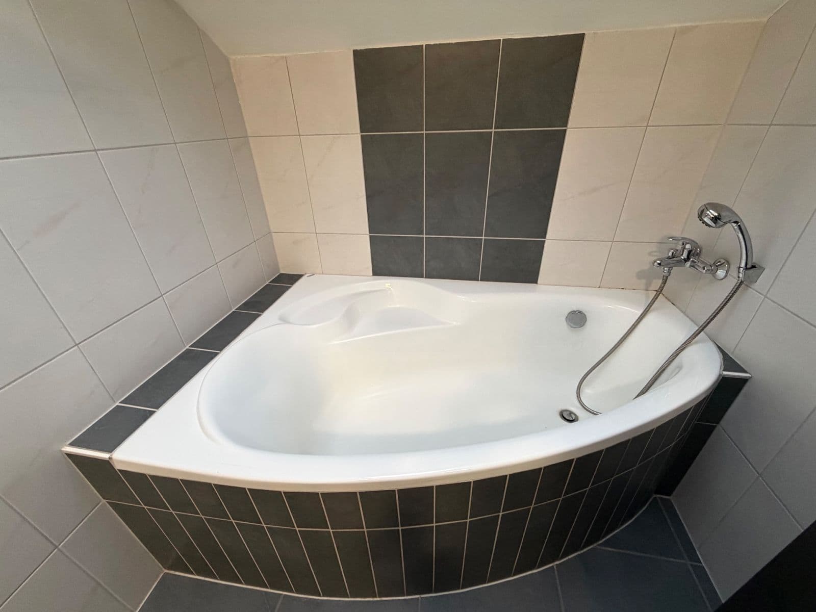 1 bedroom with open-plan kitchen flat for sale, 64 m², sídliště Nádražní, Slavkov u Brna, Jihomoravský Region 1 bedroom with open-plan kitchen flat for sale, 64 m², sídliště Nádražní, Slavkov u Brna, Jihomoravský Region