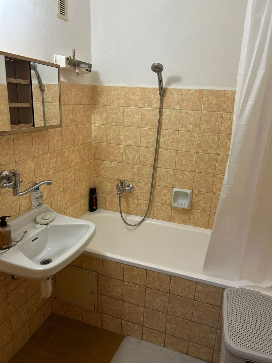 3 bedroom flat to rent, 72 m², Lounská, Liberec, Liberecký Region 3 bedroom flat to rent, 72 m², Lounská, Liberec, Liberecký Region