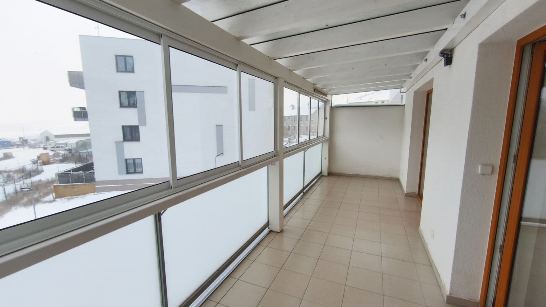 2 bedroom with open-plan kitchen flat to rent, 57 m², Na Okraji, Hořovice, Středočeský Region 2 bedroom with open-plan kitchen flat to rent, 57 m², Na Okraji, Hořovice, Středočeský Region