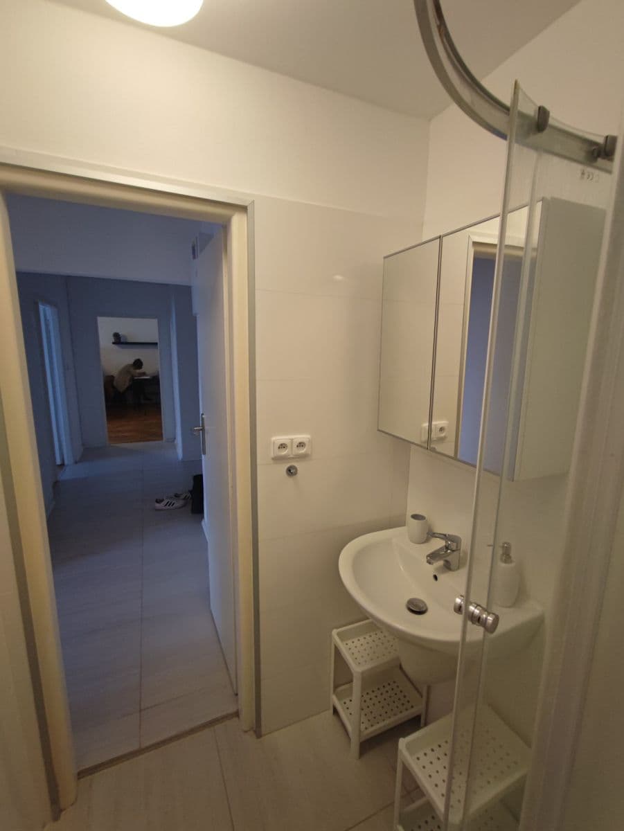 2 bedroom flat to rent, 62 m², Chlumčanského, Prague, Prague 2 bedroom flat to rent, 62 m², Chlumčanského, Prague, Prague