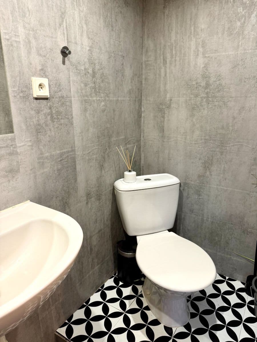 1 bedroom flat to rent, 44 m², Husitská, Prague, Prague 1 bedroom flat to rent, 44 m², Husitská, Prague, Prague