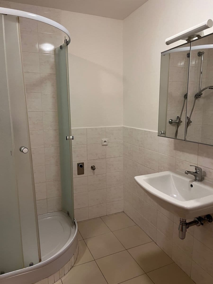 2 bedroom flat to rent, 64 m², Antonínská, Brno, Jihomoravský Region 2 bedroom flat to rent, 64 m², Antonínská, Brno, Jihomoravský Region