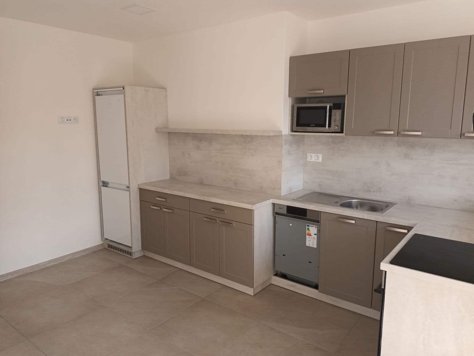 1 bedroom with open-plan kitchen flat to rent, 55 m², 4. května, Želechovice nad Dřevnicí, Zlínský Region 1 bedroom with open-plan kitchen flat to rent, 55 m², 4. května, Želechovice nad Dřevnicí, Zlínský Region