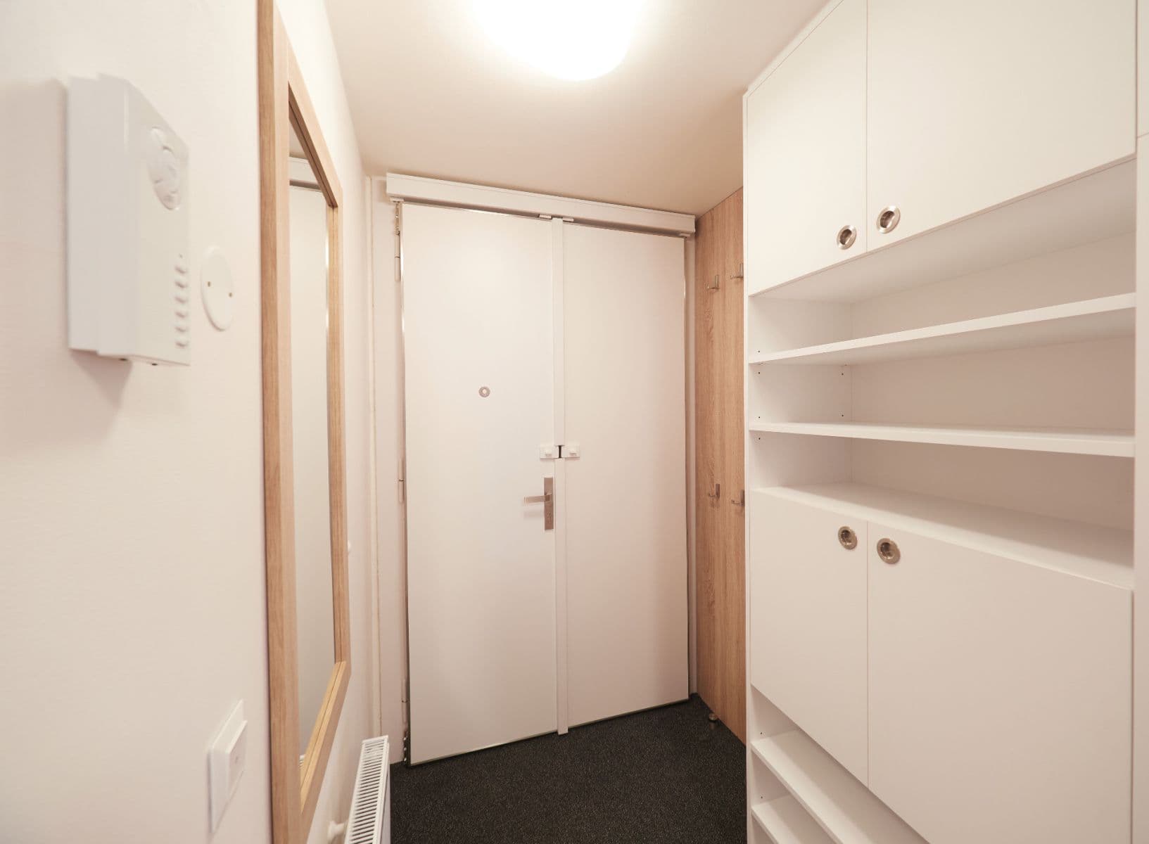 3 bedroom with open-plan kitchen flat to rent, 115 m², Kolínská, Prague, Prague 3 bedroom with open-plan kitchen flat to rent, 115 m², Kolínská, Prague, Prague