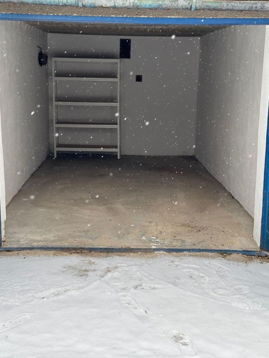 garage to rent, 17 m², Bulharská, Brno, Jihomoravský Region garage to rent, 17 m², Bulharská, Brno, Jihomoravský Region