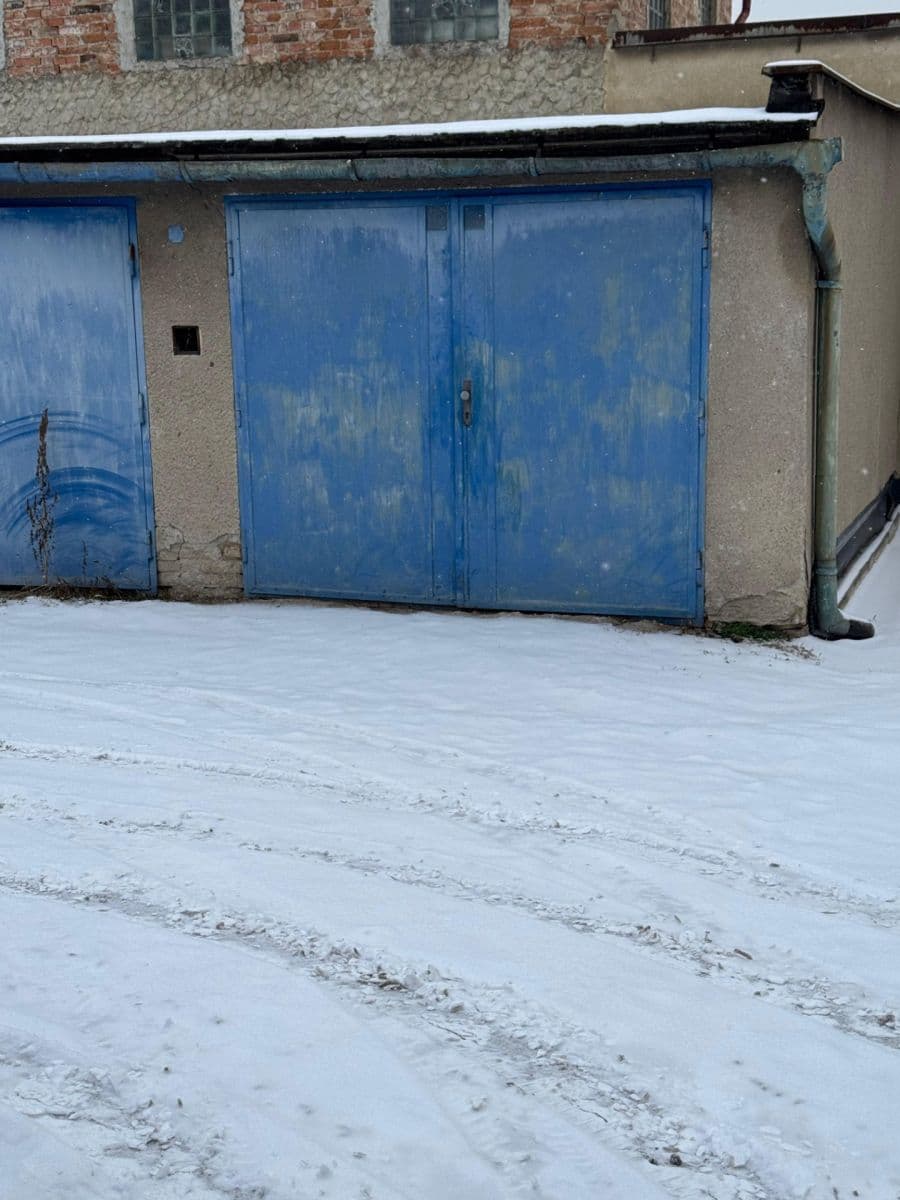 garage to rent, 17 m², Bulharská, Brno, Jihomoravský Region garage to rent, 17 m², Bulharská, Brno, Jihomoravský Region