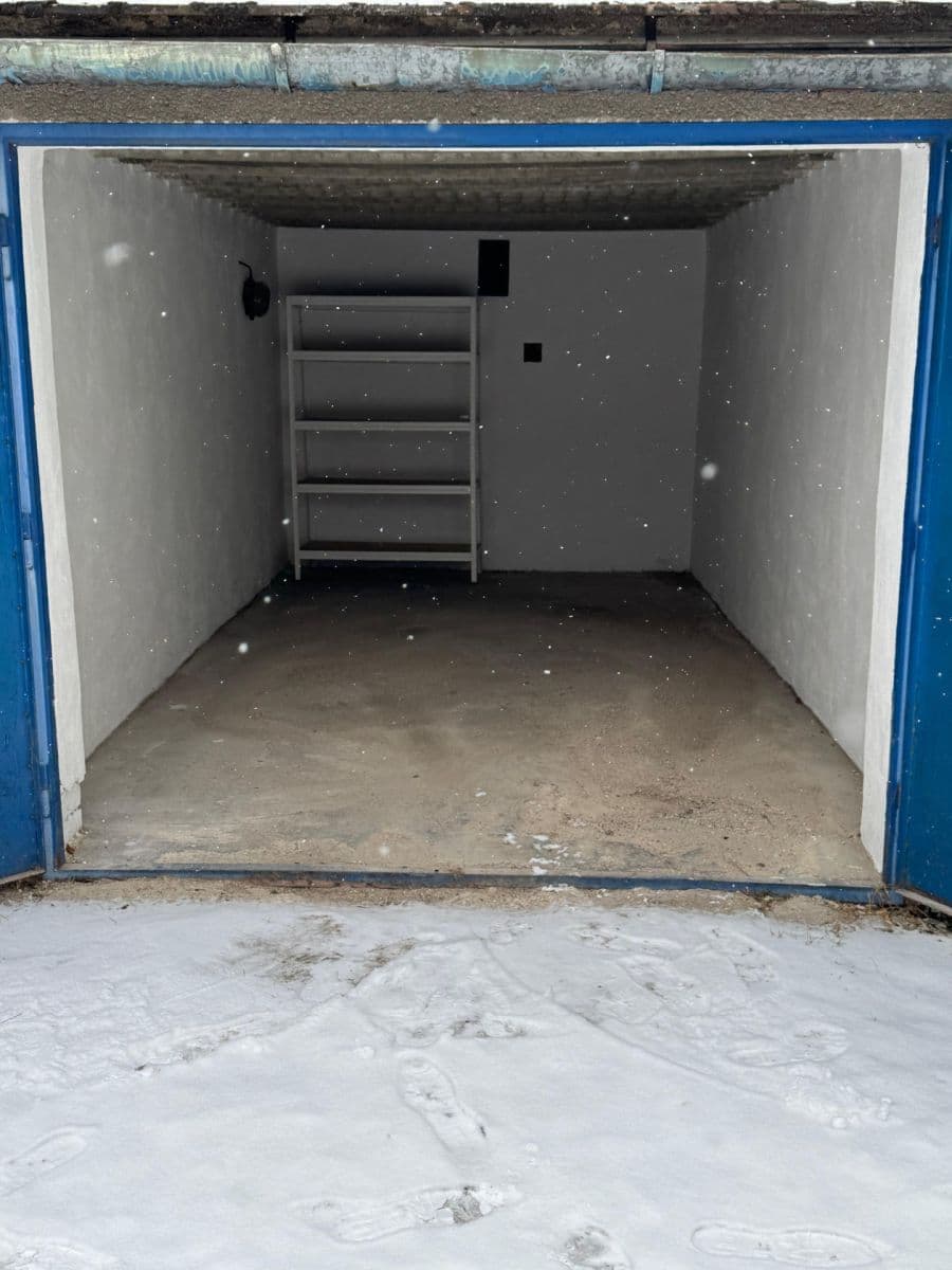 garage to rent, 17 m², Bulharská, Brno, Jihomoravský Region garage to rent, 17 m², Bulharská, Brno, Jihomoravský Region