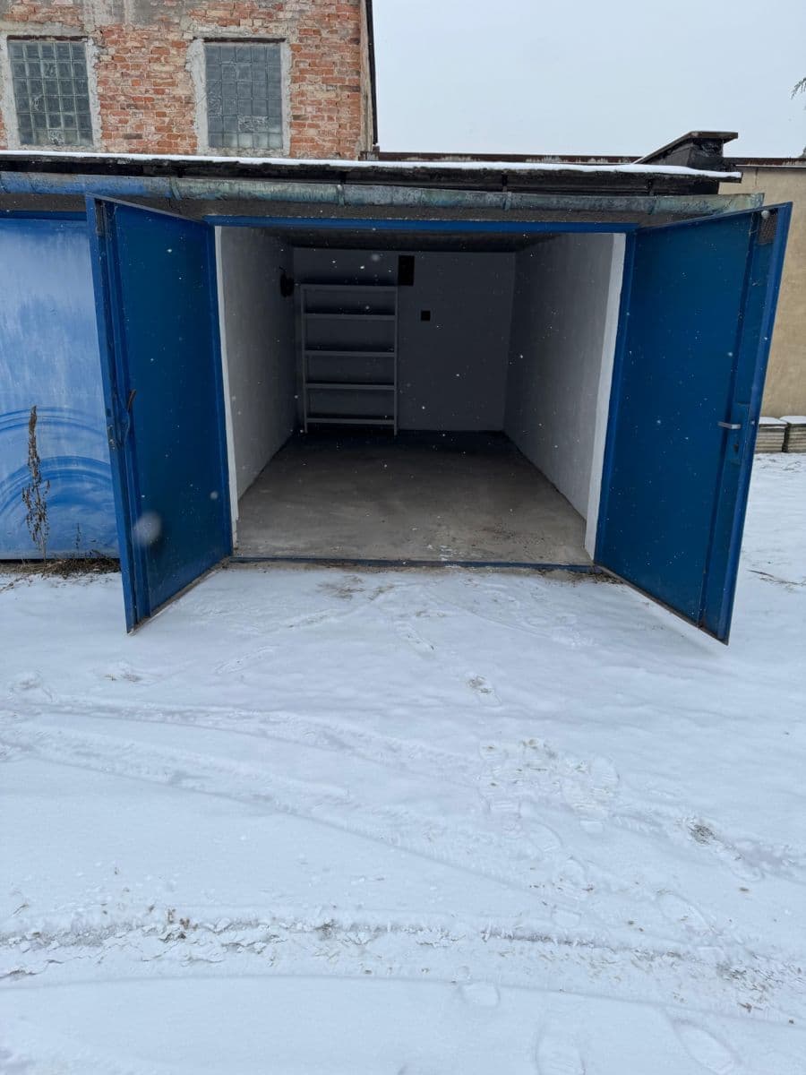 garage to rent, 17 m², Bulharská, Brno, Jihomoravský Region garage to rent, 17 m², Bulharská, Brno, Jihomoravský Region