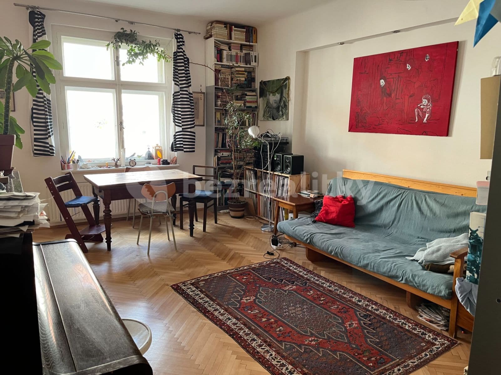 3 bedroom with open-plan kitchen flat to rent, 104 m², Schnirchova, Prague, Prague