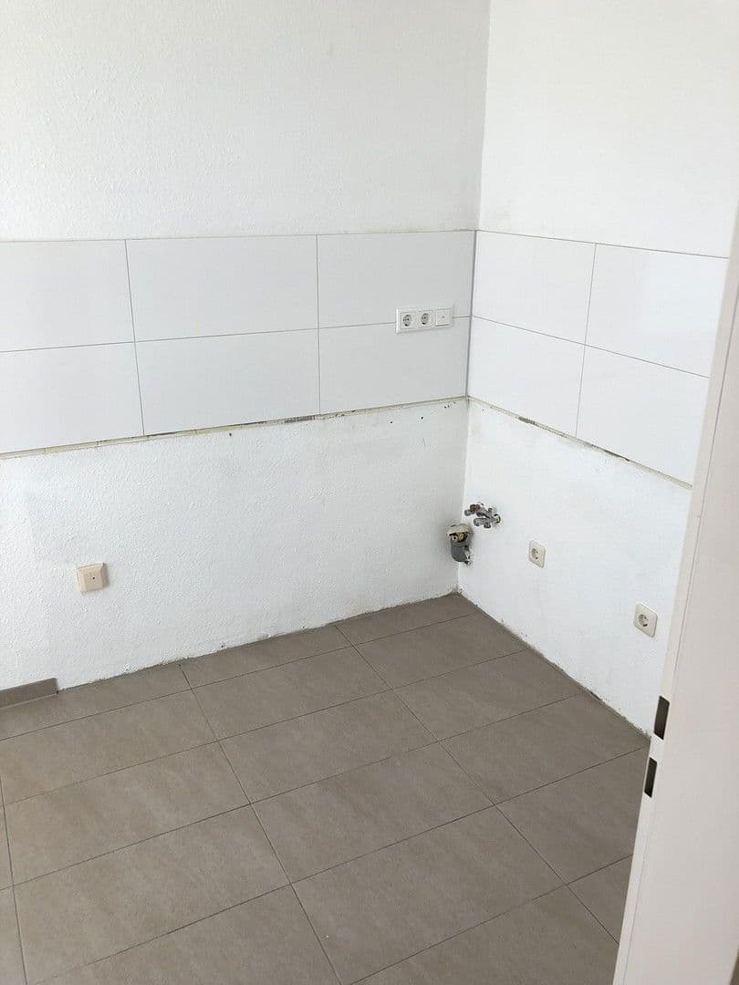 3 bedroom flat for sale, 85 m², Anna-Seghers-Str. 8, Monheim am Rhein, North Rhine-Westphalia 3 bedroom flat for sale, 85 m², Anna-Seghers-Str. 8, Monheim am Rhein, North Rhine-Westphalia