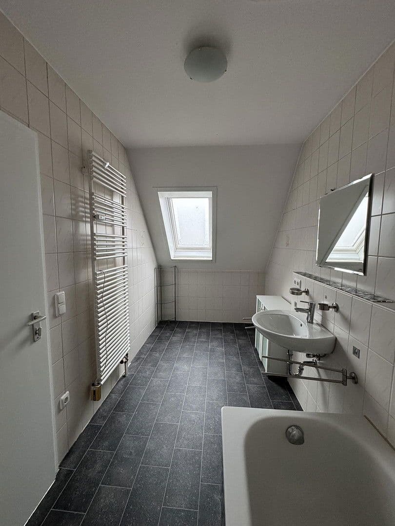 3 bedroom with open-plan kitchen flat for sale, 110 m², Bürgermeister-Wohlfarth-Str. 66, Königsbrunn, Bavaria 3 bedroom with open-plan kitchen flat for sale, 110 m², Bürgermeister-Wohlfarth-Str. 66, Königsbrunn, Bavaria