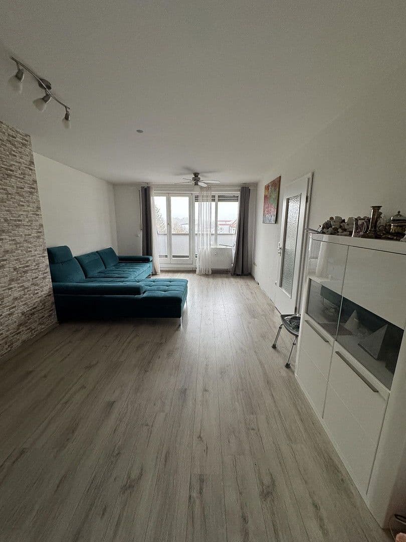 3 bedroom with open-plan kitchen flat for sale, 110 m², Bürgermeister-Wohlfarth-Str. 66, Königsbrunn, Bavaria 3 bedroom with open-plan kitchen flat for sale, 110 m², Bürgermeister-Wohlfarth-Str. 66, Königsbrunn, Bavaria