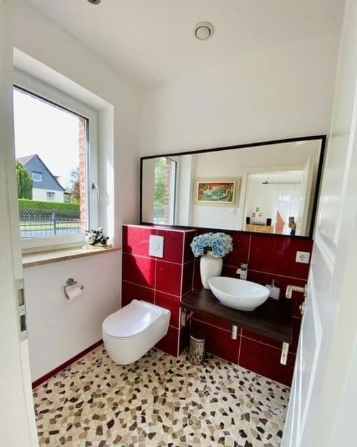 house for sale, 291 m², Kurt-Tucholsky-Straße 41, Hohen Neuendorf, Brandenburg house for sale, 291 m², Kurt-Tucholsky-Straße 41, Hohen Neuendorf, Brandenburg