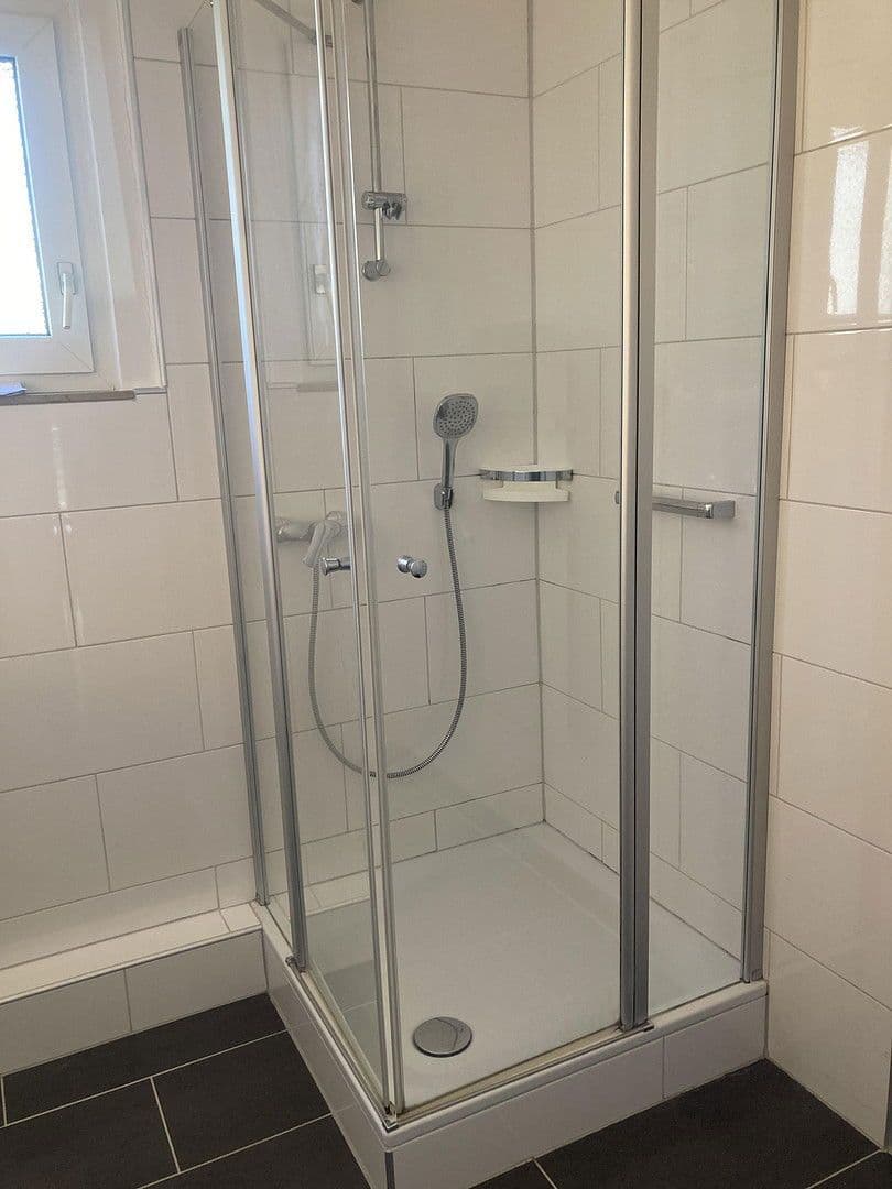 1 bedroom with open-plan kitchen flat to rent, 64 m², Hülsenweg 12, Heiligenhaus, North Rhine-Westphalia 1 bedroom with open-plan kitchen flat to rent, 64 m², Hülsenweg 12, Heiligenhaus, North Rhine-Westphalia