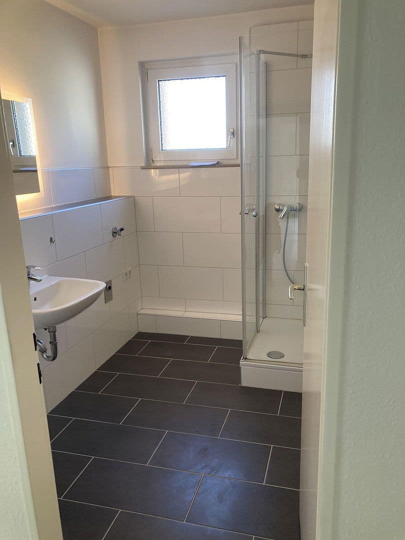 1 bedroom with open-plan kitchen flat to rent, 64 m², Hülsenweg 12, Heiligenhaus, North Rhine-Westphalia 1 bedroom with open-plan kitchen flat to rent, 64 m², Hülsenweg 12, Heiligenhaus, North Rhine-Westphalia