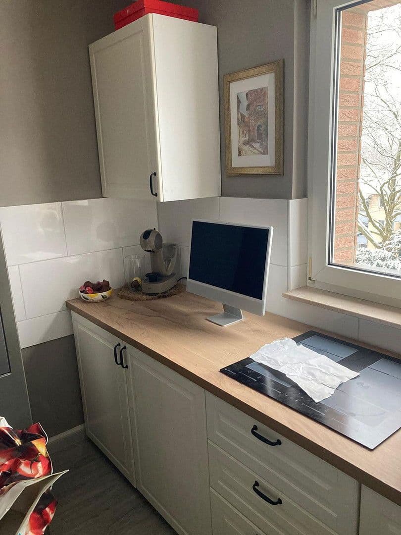 1 bedroom with open-plan kitchen flat to rent, 64 m², Hülsenweg 12, Heiligenhaus, North Rhine-Westphalia 1 bedroom with open-plan kitchen flat to rent, 64 m², Hülsenweg 12, Heiligenhaus, North Rhine-Westphalia