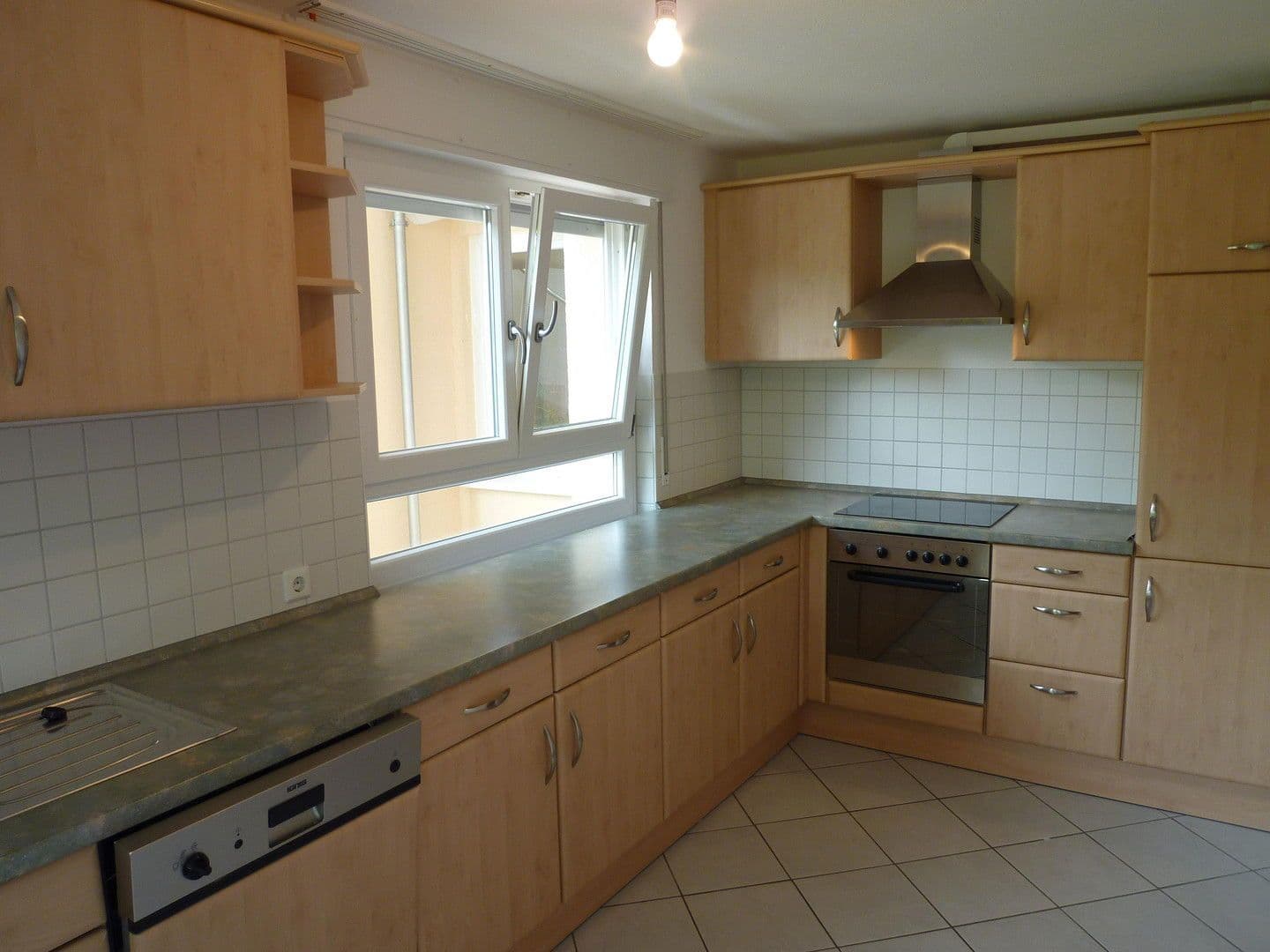 2 bedroom with open-plan kitchen flat to rent, 100 m², Am Wiesengrund 4, Straubenhardt, Baden-Württemberg 2 bedroom with open-plan kitchen flat to rent, 100 m², Am Wiesengrund 4, Straubenhardt, Baden-Württemberg