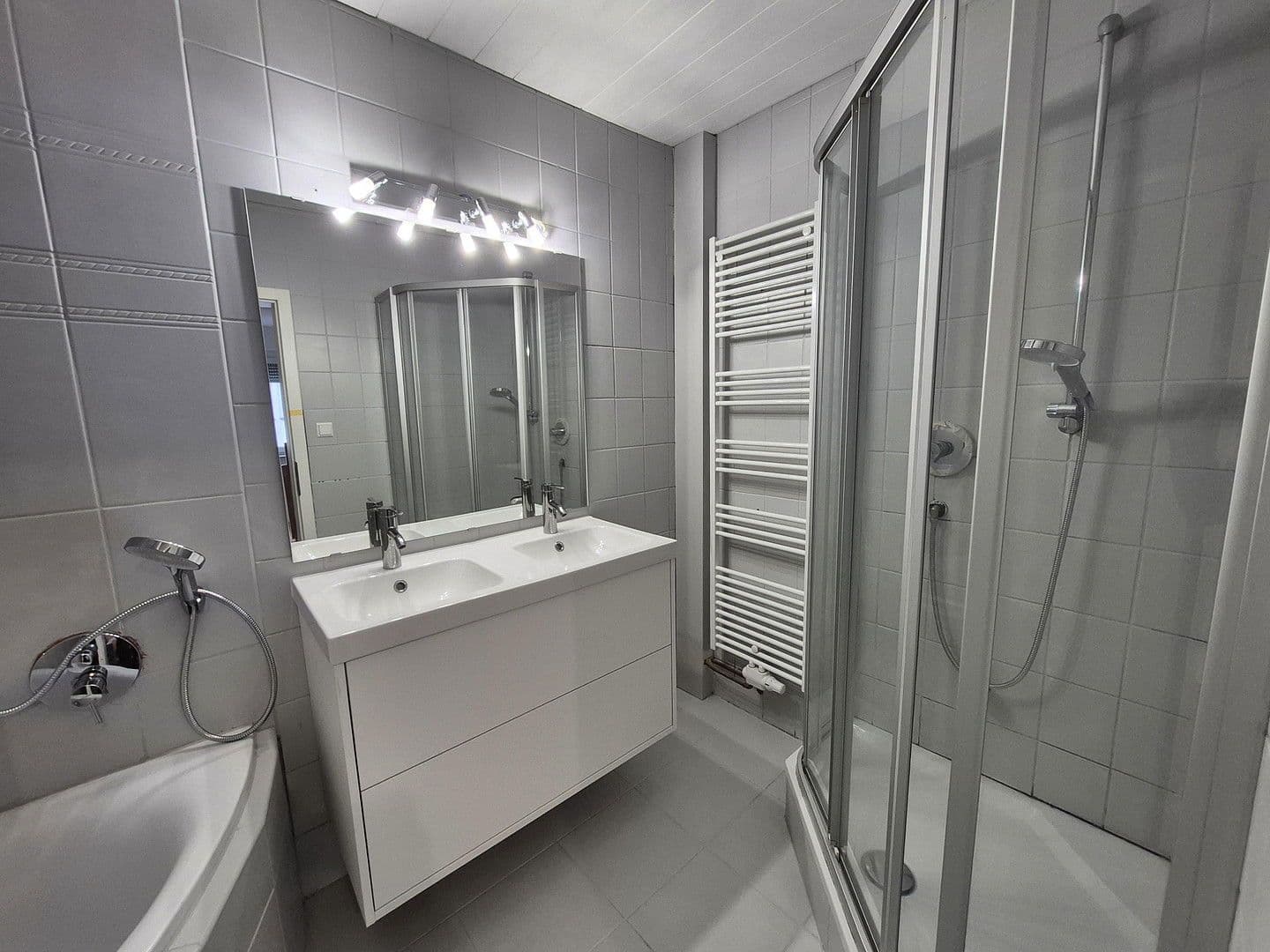 4 bedroom with open-plan kitchen flat to rent, 137 m², Schönaich, Baden-Württemberg 4 bedroom with open-plan kitchen flat to rent, 137 m², Schönaich, Baden-Württemberg