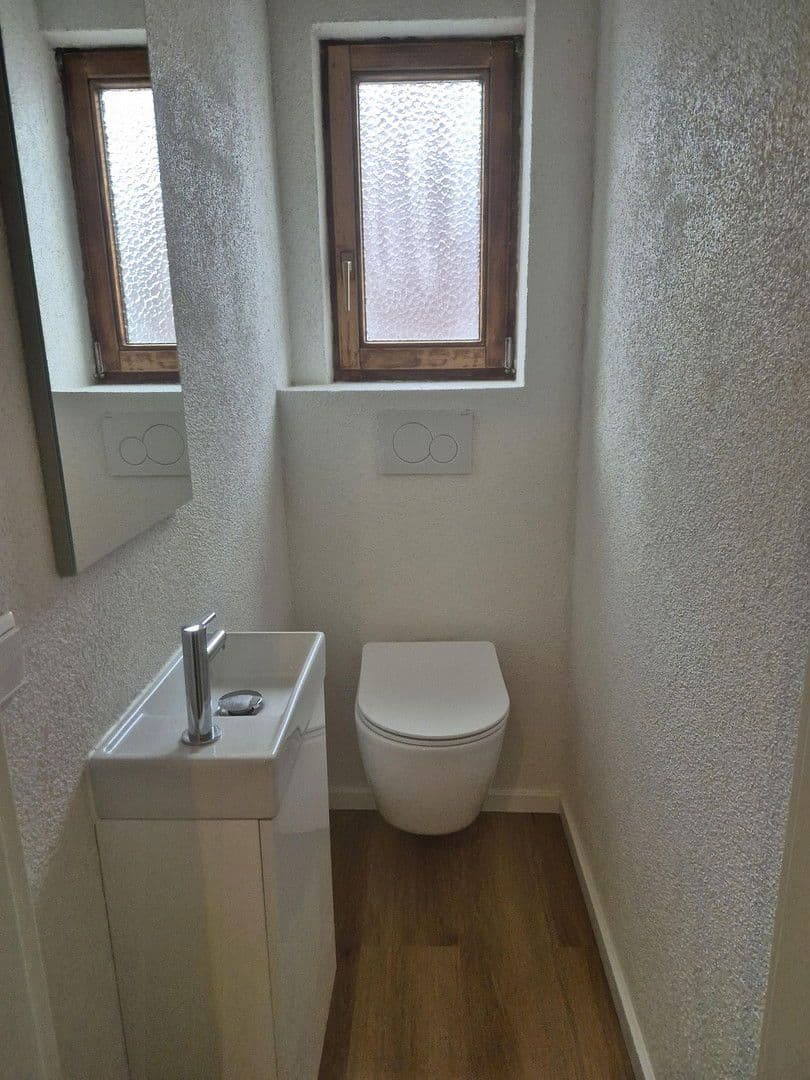 4 bedroom with open-plan kitchen flat to rent, 137 m², Schönaich, Baden-Württemberg 4 bedroom with open-plan kitchen flat to rent, 137 m², Schönaich, Baden-Württemberg