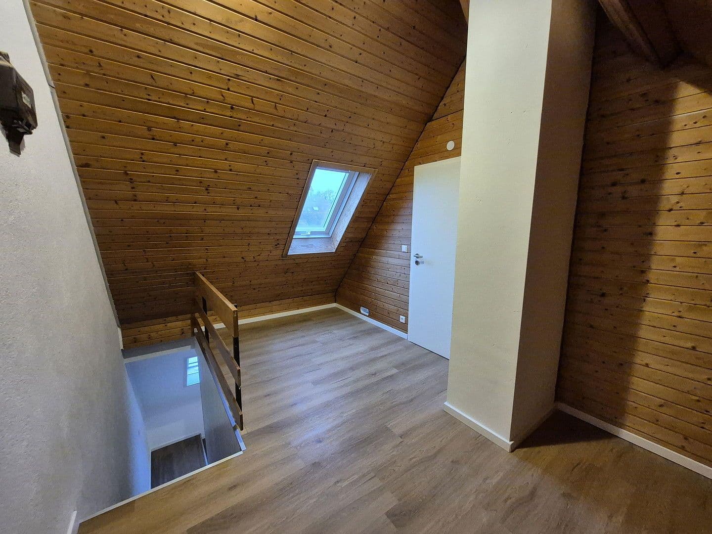 4 bedroom with open-plan kitchen flat to rent, 137 m², Schönaich, Baden-Württemberg 4 bedroom with open-plan kitchen flat to rent, 137 m², Schönaich, Baden-Württemberg