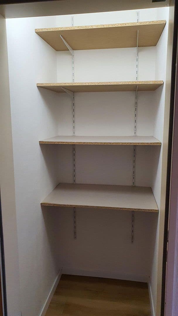 2 bedroom with open-plan kitchen flat to rent, 82 m², Duisburg, North Rhine-Westphalia 2 bedroom with open-plan kitchen flat to rent, 82 m², Duisburg, North Rhine-Westphalia