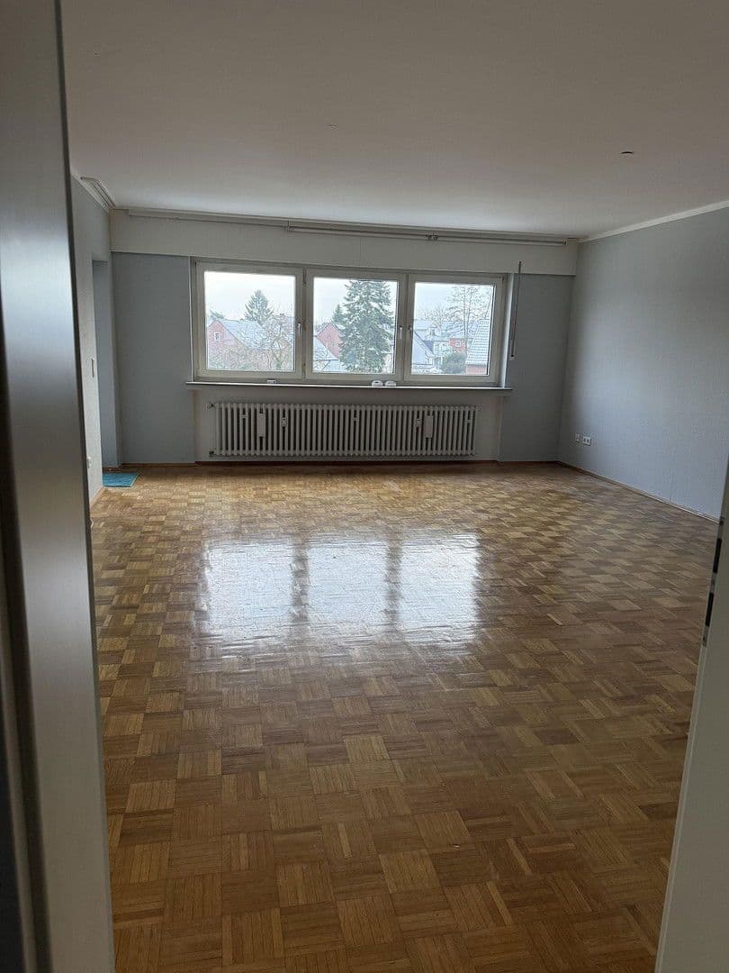 2 bedroom with open-plan kitchen flat to rent, 97 m², Oberhausen, North Rhine-Westphalia 2 bedroom with open-plan kitchen flat to rent, 97 m², Oberhausen, North Rhine-Westphalia