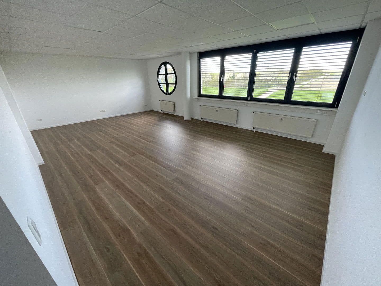 office to rent, 480 m², Max-Eyth-Str.23, Ditzingen, Baden-Württemberg office to rent, 480 m², Max-Eyth-Str.23, Ditzingen, Baden-Württemberg