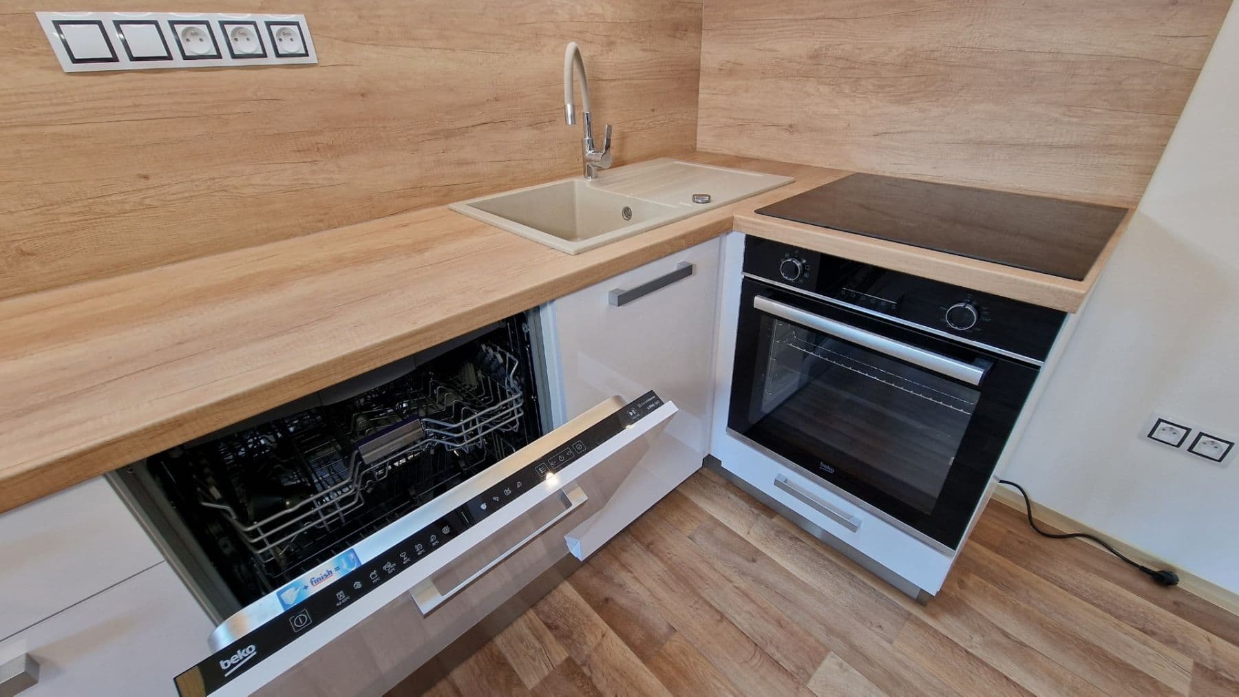 2 bedroom with open-plan kitchen flat for sale, 92 m², Purkyňova, Lanškroun, Pardubický Region 2 bedroom with open-plan kitchen flat for sale, 92 m², Purkyňova, Lanškroun, Pardubický Region