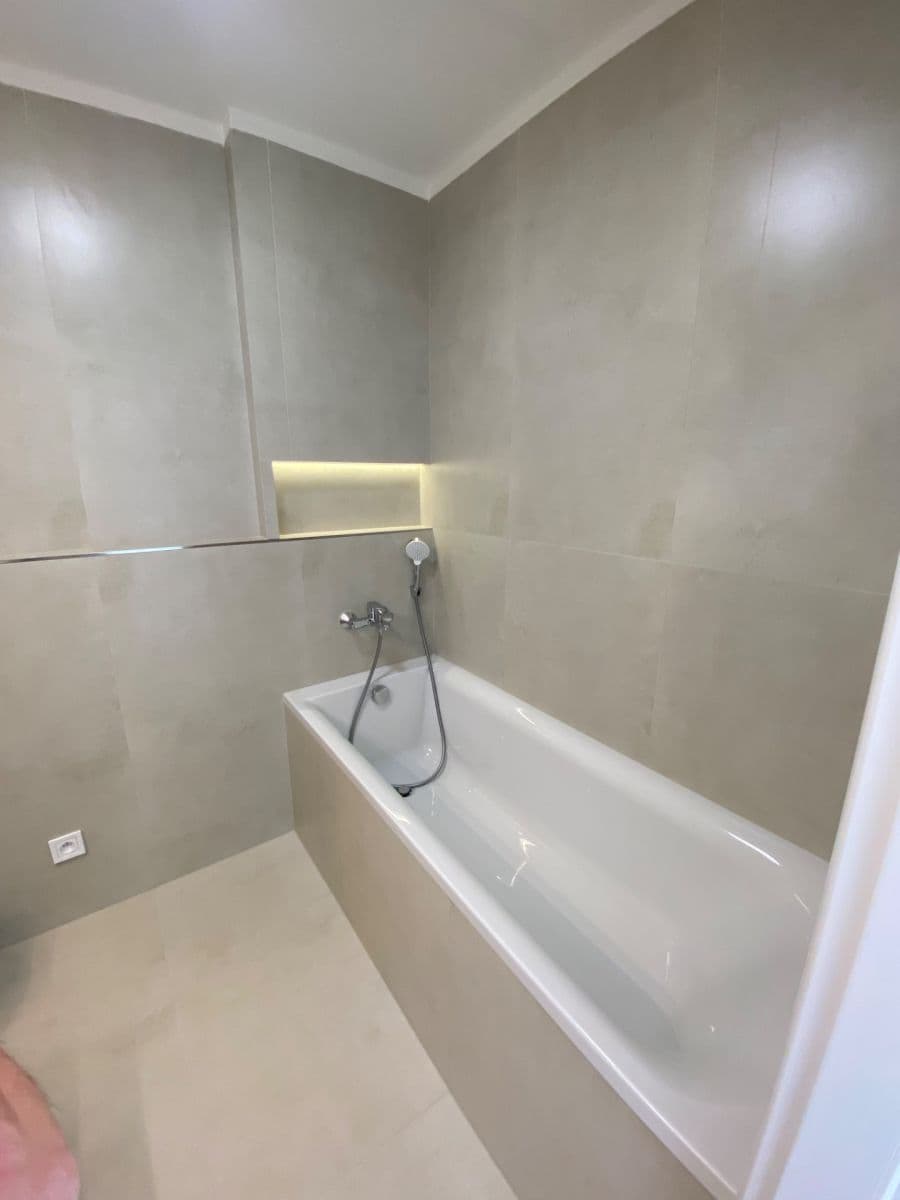 2 bedroom with open-plan kitchen flat for sale, 75 m², Jeseniova, Prague, Prague 2 bedroom with open-plan kitchen flat for sale, 75 m², Jeseniova, Prague, Prague