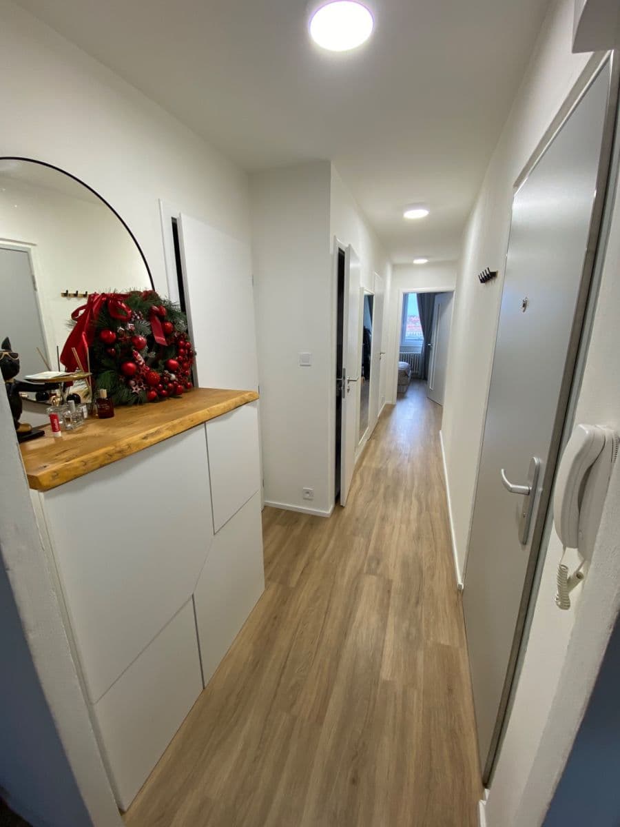 2 bedroom with open-plan kitchen flat for sale, 75 m², Jeseniova, Prague, Prague 2 bedroom with open-plan kitchen flat for sale, 75 m², Jeseniova, Prague, Prague