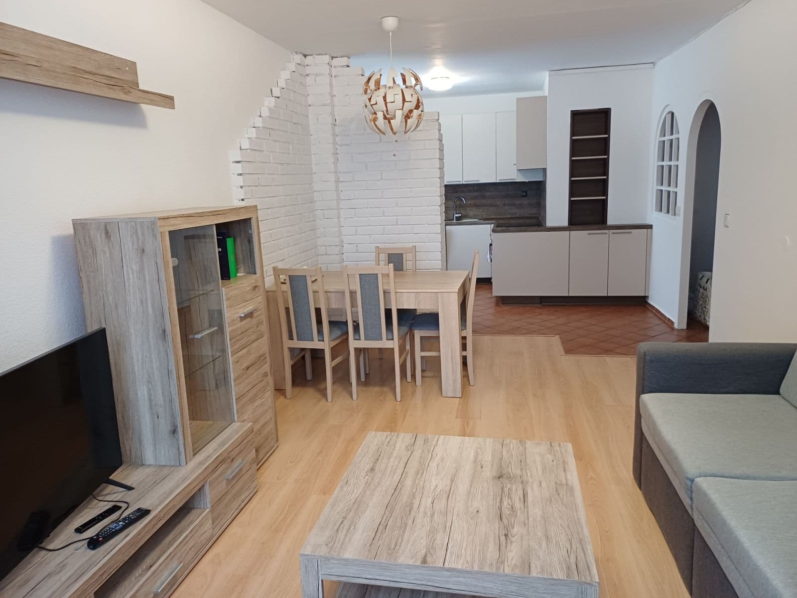 2 bedroom with open-plan kitchen flat for sale, 66 m², Hráského, Benešov, Středočeský Region 2 bedroom with open-plan kitchen flat for sale, 66 m², Hráského, Benešov, Středočeský Region