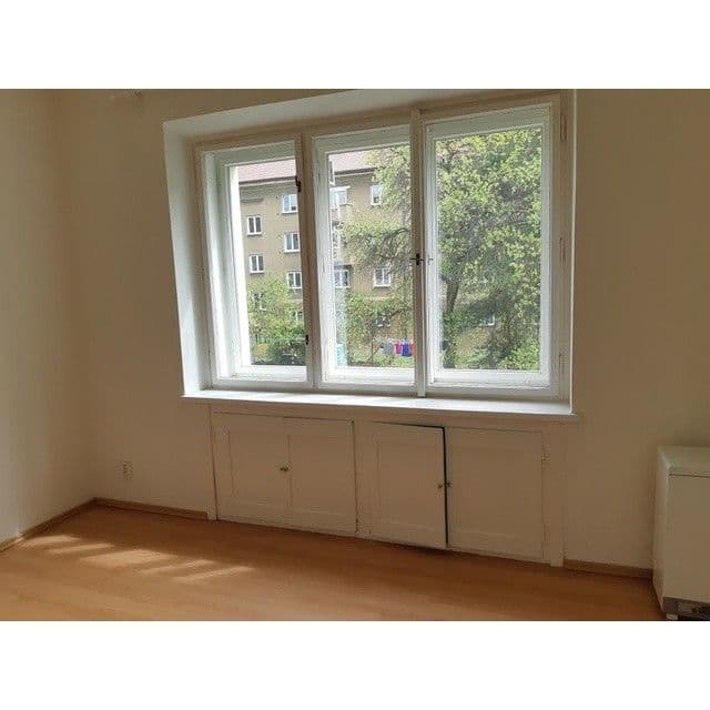 1 bedroom with open-plan kitchen flat to rent, 40 m², Kladenská, Prague, Prague 1 bedroom with open-plan kitchen flat to rent, 40 m², Kladenská, Prague, Prague