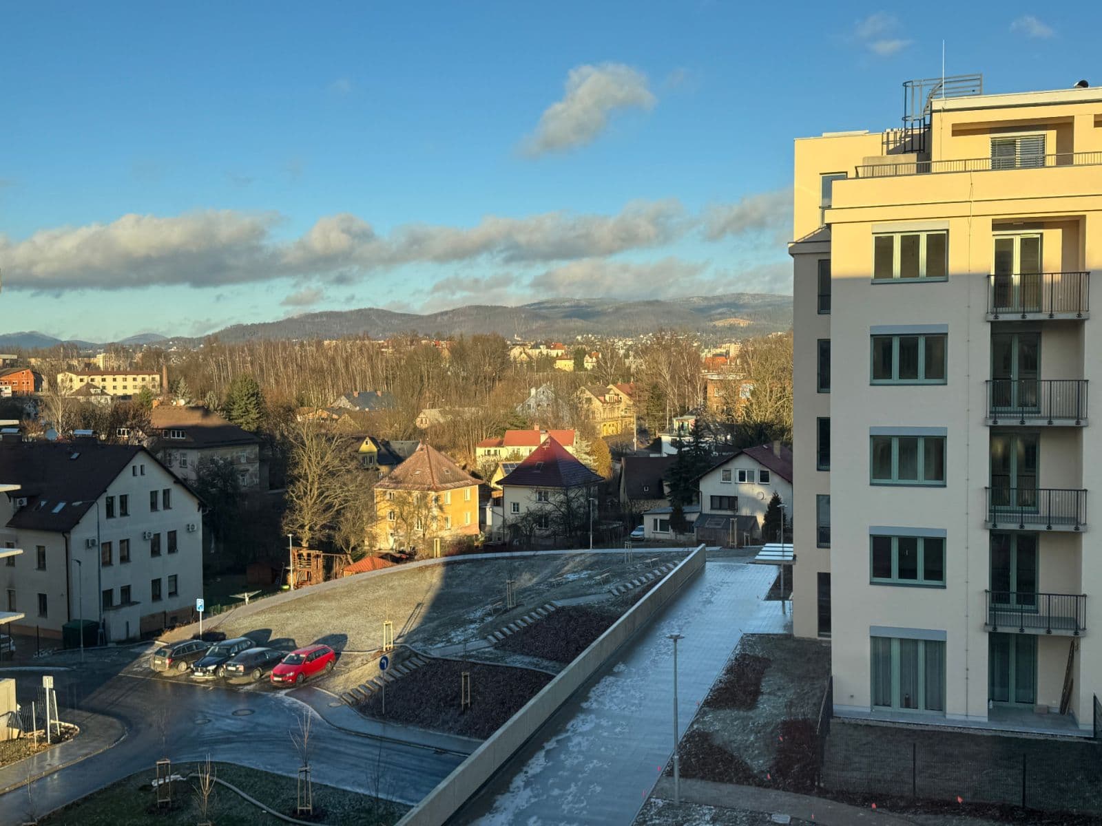 1 bedroom with open-plan kitchen flat to rent, 60 m², Tovární, Liberec, Liberecký Region 1 bedroom with open-plan kitchen flat to rent, 60 m², Tovární, Liberec, Liberecký Region