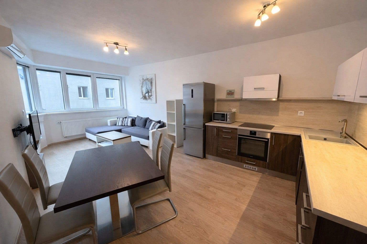 1 bedroom with open-plan kitchen flat to rent, 67 m², Křídlovická, Brno, Jihomoravský Region 1 bedroom with open-plan kitchen flat to rent, 67 m², Křídlovická, Brno, Jihomoravský Region