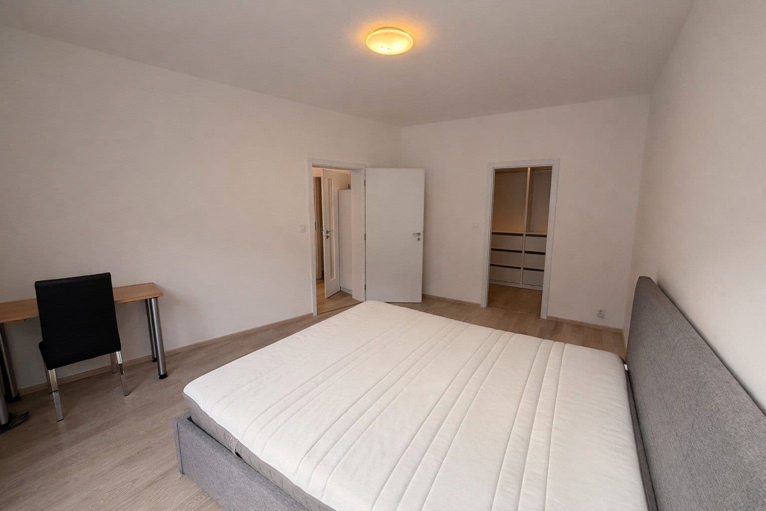 1 bedroom with open-plan kitchen flat to rent, 67 m², Křídlovická, Brno, Jihomoravský Region 1 bedroom with open-plan kitchen flat to rent, 67 m², Křídlovická, Brno, Jihomoravský Region