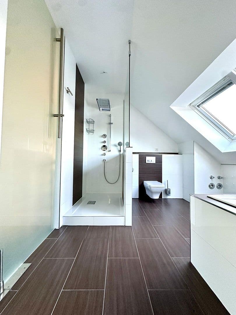 3 bedroom with open-plan kitchen flat for sale, 117 m², Lorsch, Hesse 3 bedroom with open-plan kitchen flat for sale, 117 m², Lorsch, Hesse