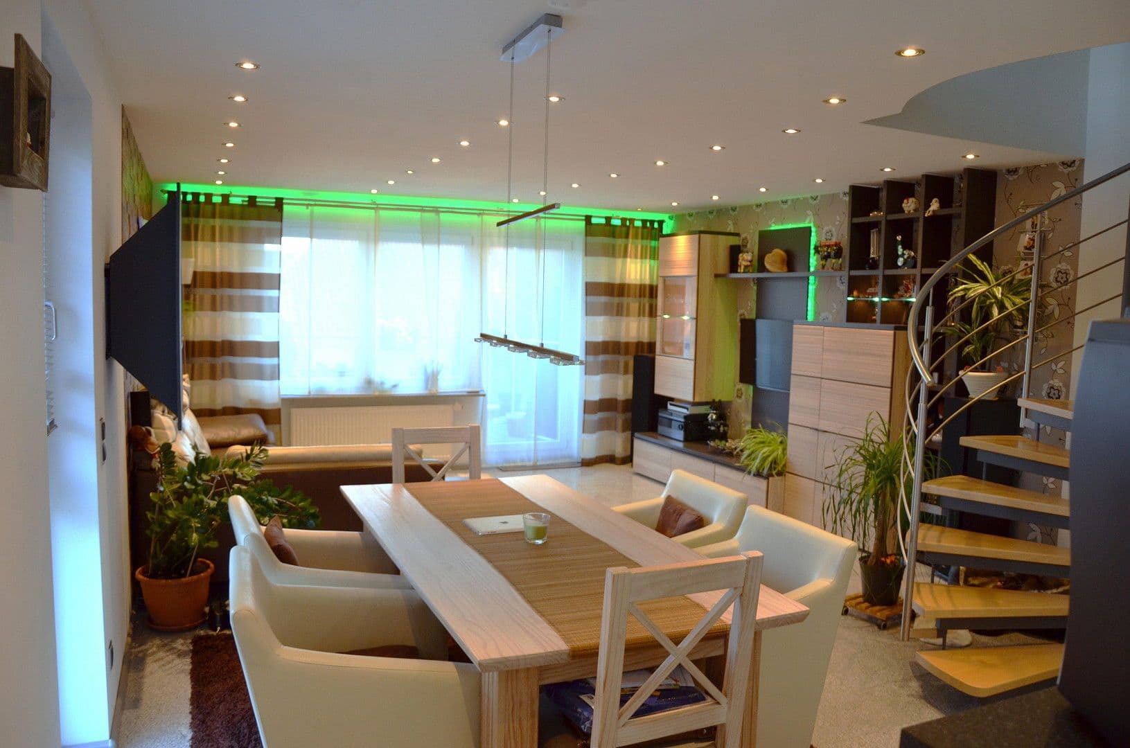 3 bedroom with open-plan kitchen flat for sale, 117 m², Lorsch, Hesse 3 bedroom with open-plan kitchen flat for sale, 117 m², Lorsch, Hesse