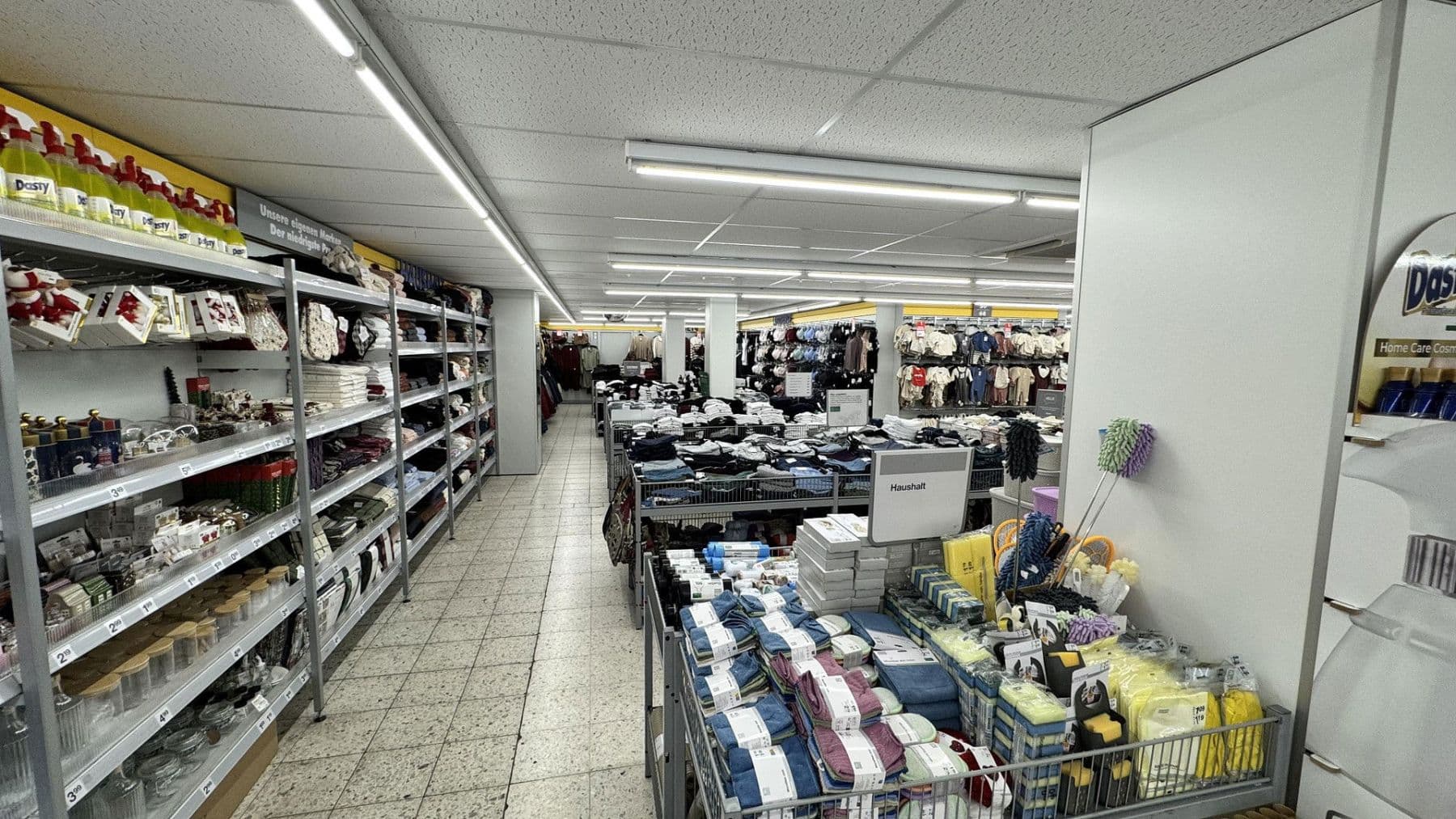 non-residential property to rent, 287 m², Ehrenfeld Stadtbezirk 4, Bergisch Gladbach, North Rhine-Westphalia non-residential property to rent, 287 m², Ehrenfeld Stadtbezirk 4, Bergisch Gladbach, North Rhine-Westphalia