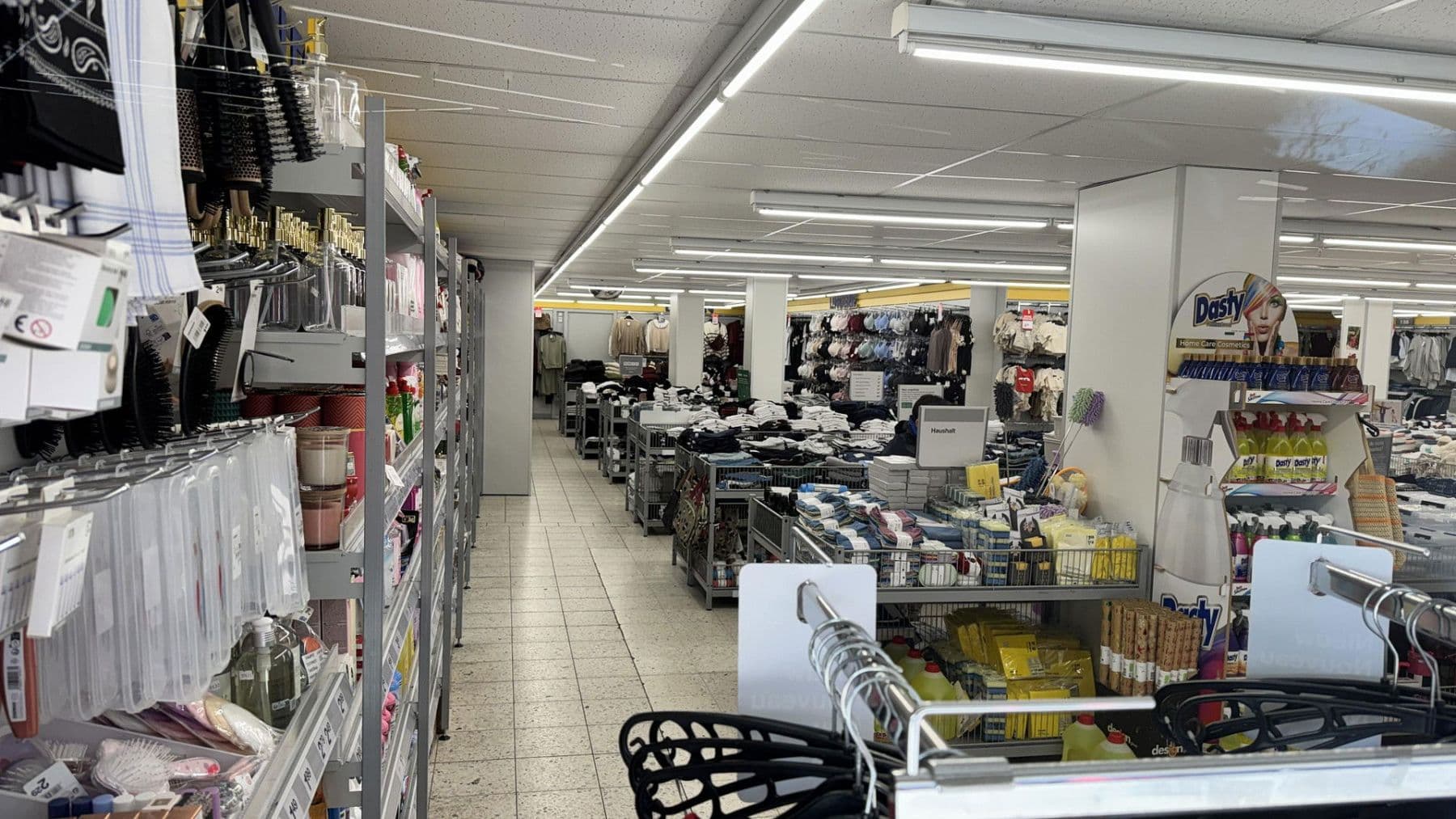 non-residential property to rent, 287 m², Ehrenfeld Stadtbezirk 4, Bergisch Gladbach, North Rhine-Westphalia non-residential property to rent, 287 m², Ehrenfeld Stadtbezirk 4, Bergisch Gladbach, North Rhine-Westphalia