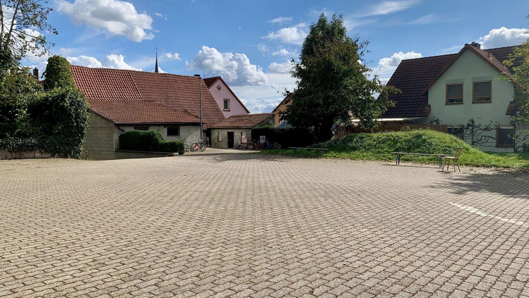 non-residential property to rent, 2,500 m², Würzburger Str. 19, Bergtheim, Bavaria non-residential property to rent, 2,500 m², Würzburger Str. 19, Bergtheim, Bavaria